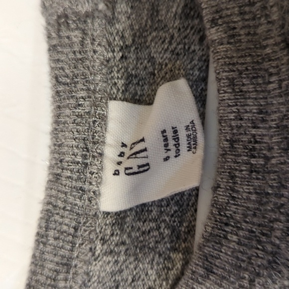 Baby Gap Textured Heather Gray Sweatshirt Size 5 - Picture 4 of 6